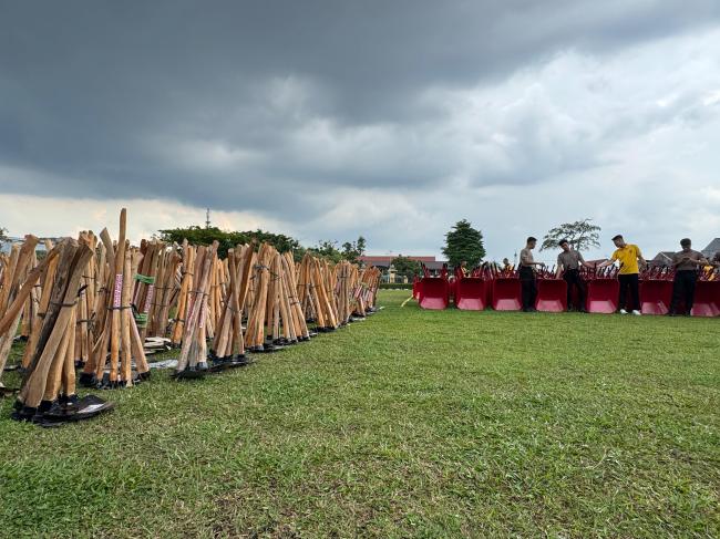 Polda Riau Kirim Bantuan Kemanusiaan Tahap IV, 3.459 Bantuan alat pasca bencana alam di provinsi