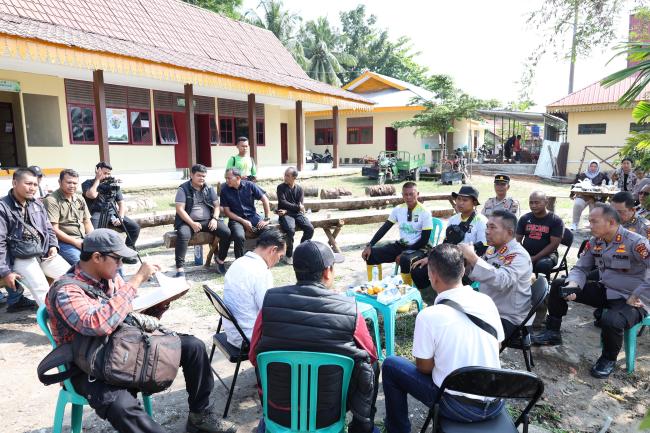 Polda Riau Silaturahmi Bersama Wartawan, Dukung Upaya Pelestarian Lingkungan Melalui Penghijauan