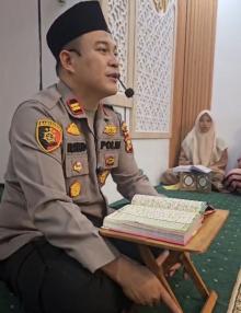 HUMANIS! Polsek Tapung Hulu Gelar Mengaji Rutin Setiap Maghrib, 37 Santri Dididik Guru Tamatan Pesan