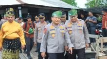 Kapolda Riau Susur Sungai Jelajah Kampung, Ajak Warga Jaga Budaya dan Alam